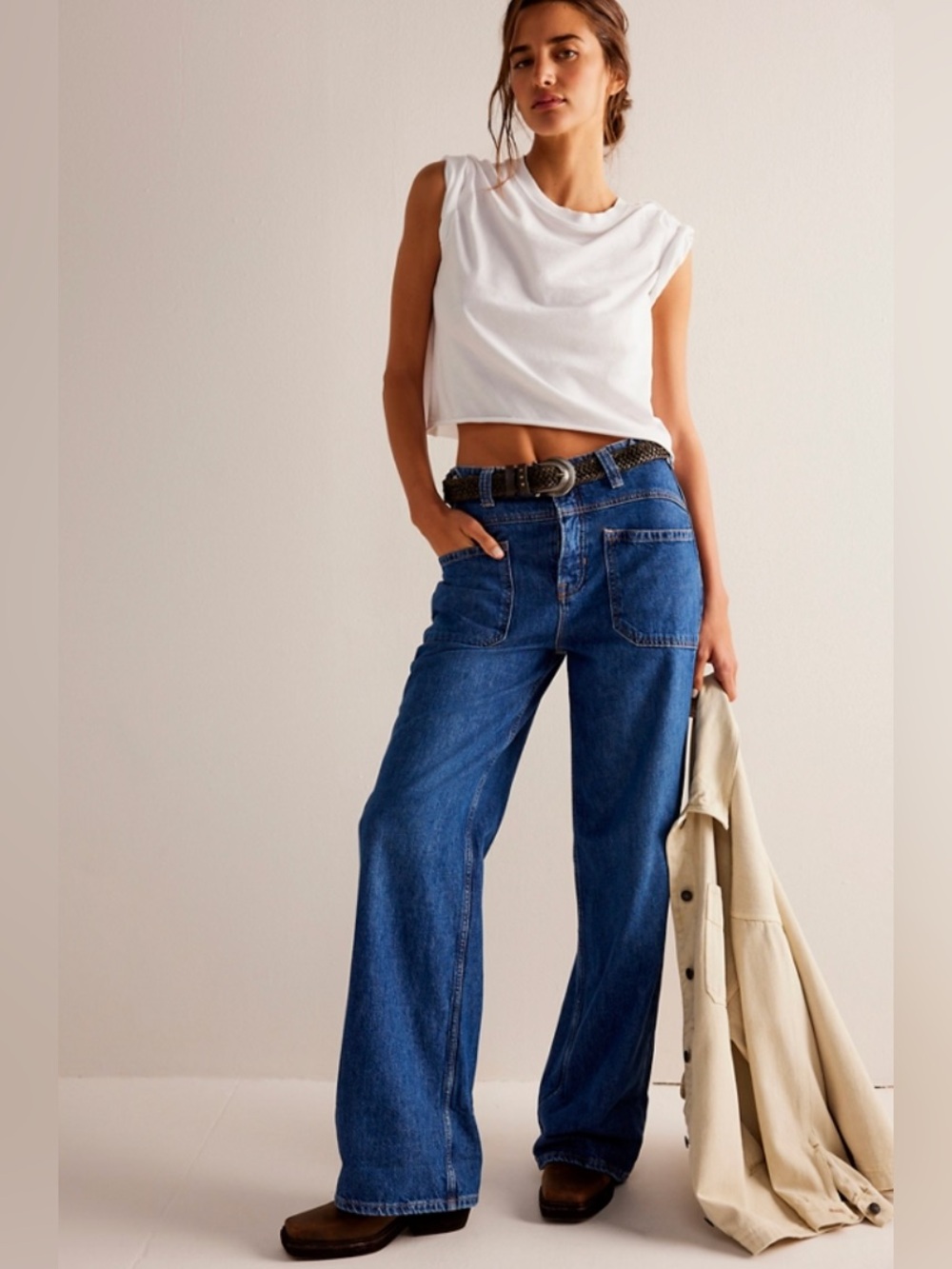 We The Free High-Rise Wide Leg Jeans in Medium Blue Denim Size 29